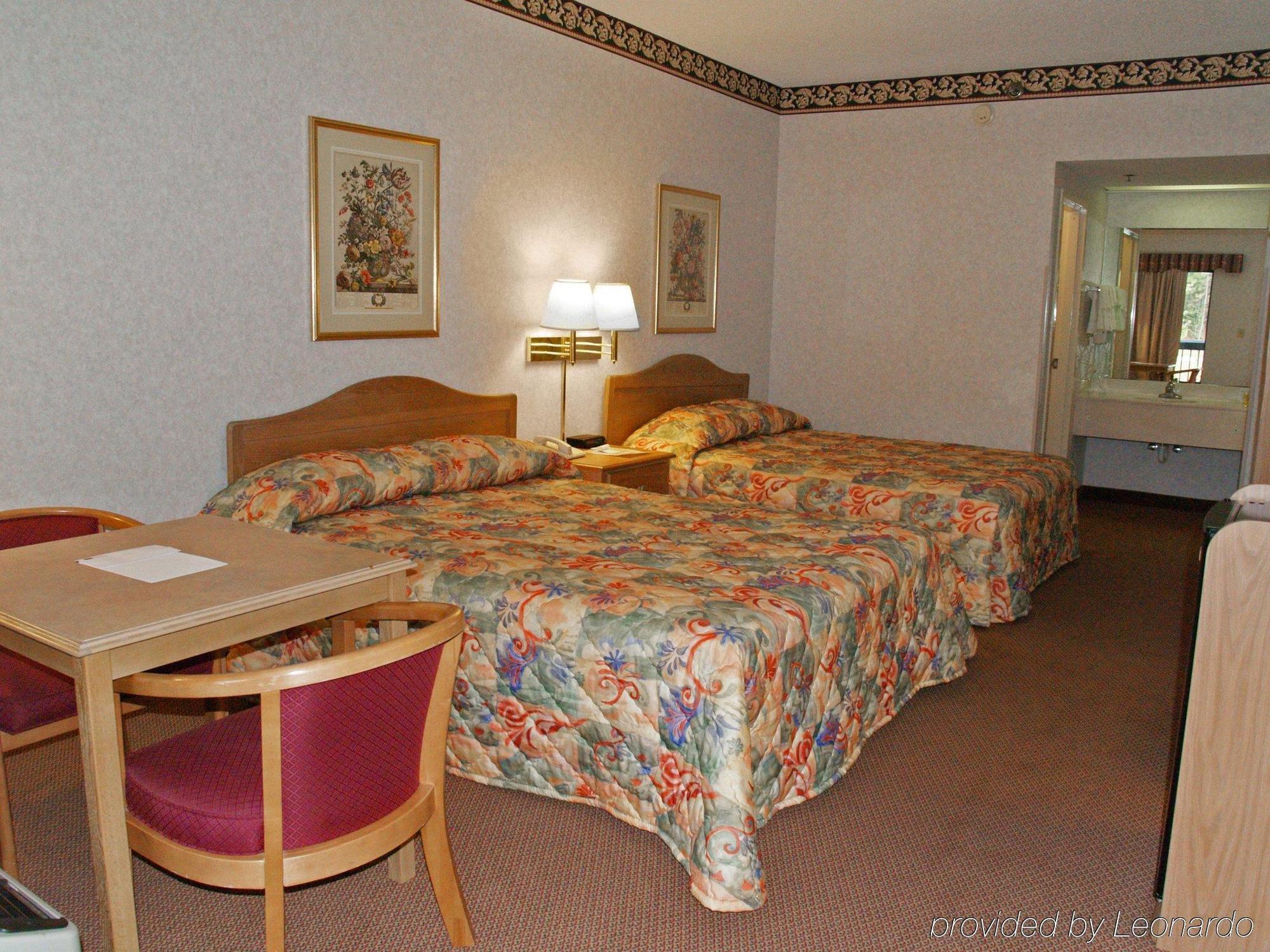 Quality Inn & Suites Near Six Flags - Austell Exterior foto